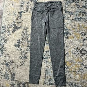 Aerie joggers size M gray